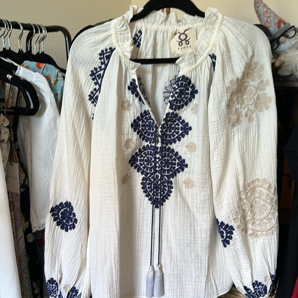 Nwt Figue
Magnolia Embroidered Top - Picture 6 of 6